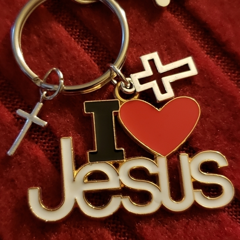 I Love Jesus Cross Keychain - Picture 2 of 3
